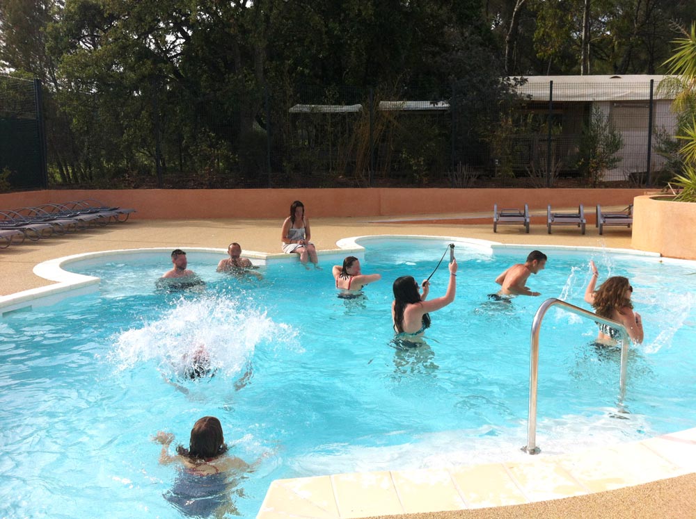 Côte d'Azur Beheiztes Schwimmbad Solarium Whirlpool Spa Planschbecken Großes Schwimmbecken