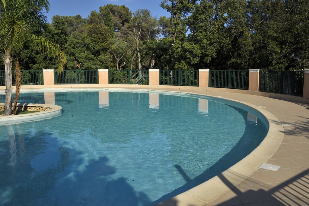 Hyères Weekend Heated pools Family With friends