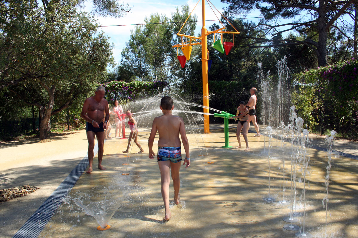 Toulon Water park Water game Holidays Children Friends