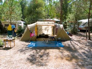 Tent pitch attractive price - family campsite - French Riviera
