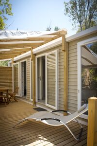 Premium air-conditioned mobile home on a 4-star campsite in Provence