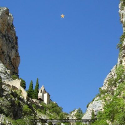 Discover Moustiers Ste-Marie during your camping break