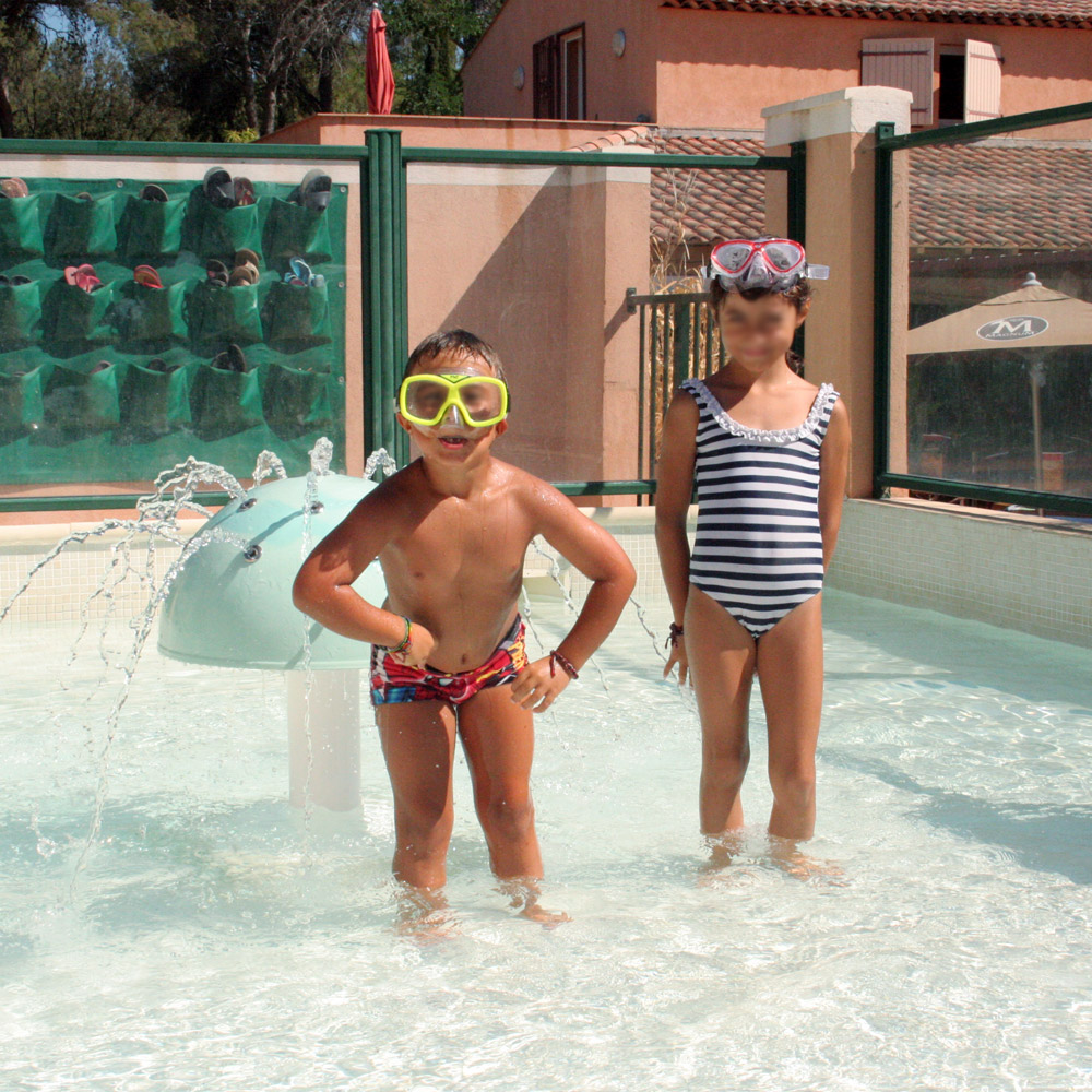 Camping Hyères Beheiztes Schwimmbad Beheiztes Planschbecken Ferien Kind