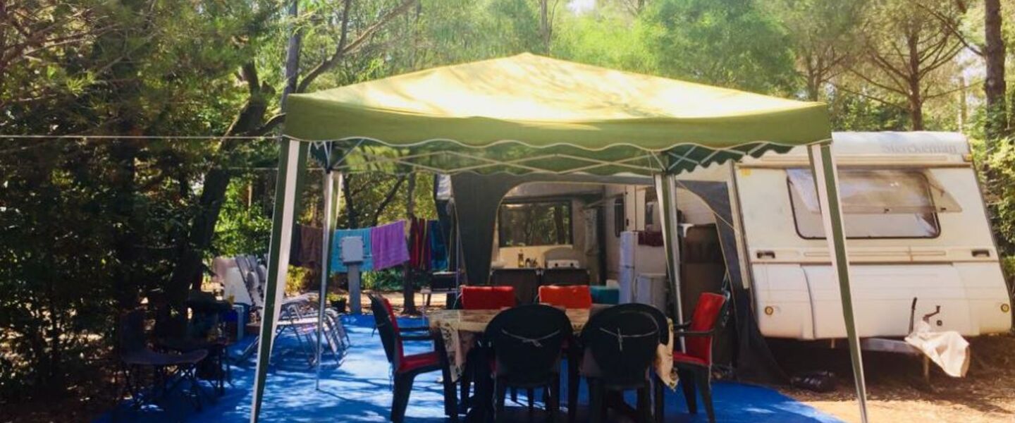 Shaded pitch - cheap camping - French riviera-Côte d’Azur