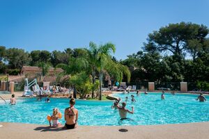 Campsite La-Londe-les-Maures Heated pool, Accessible reduced-mobility