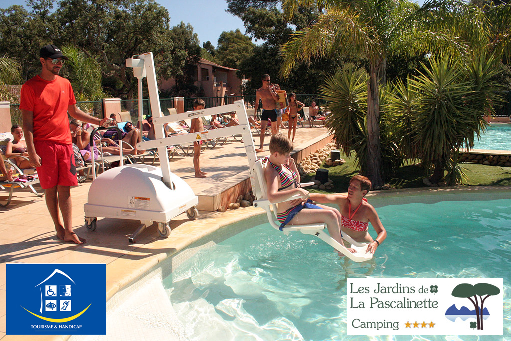 Swimming pool heated accessible wheelchair launching PRM