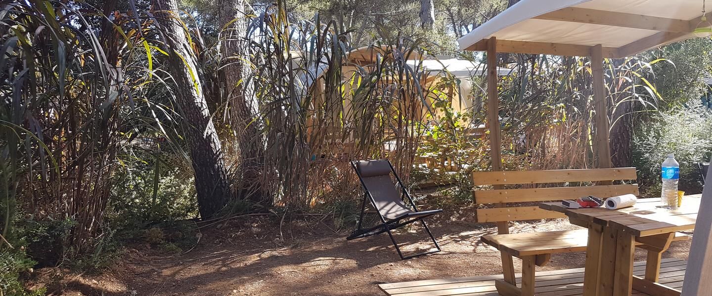 Camping in Provence in a canvas bungalow in nature