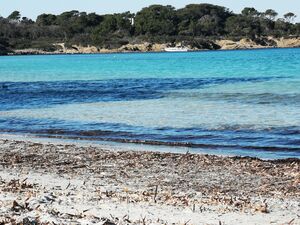 Porquerolles - boat camping on the French Riviera