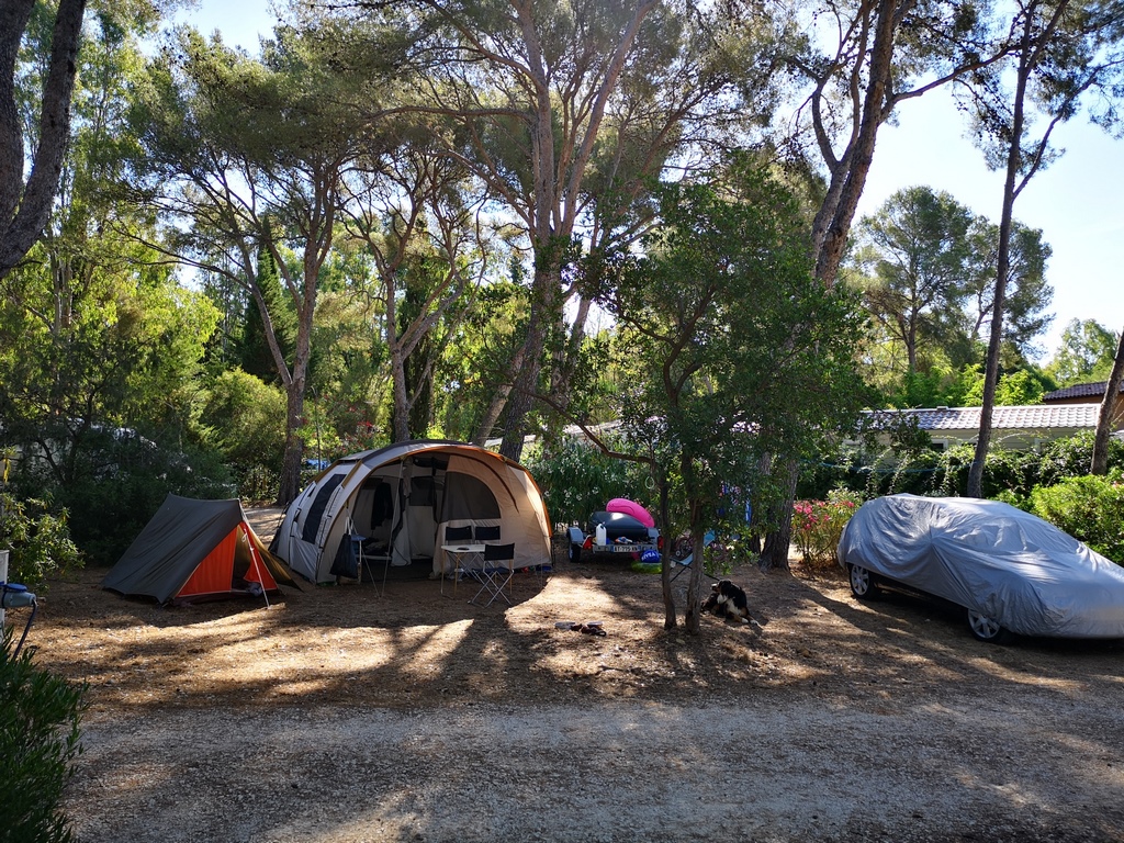 Premium XXL pitch for a large tent, large camper van or caravan in the Var, French Riviera-Côte d'Azur