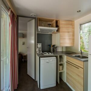 Equipped kitchen in a 4-star campsite