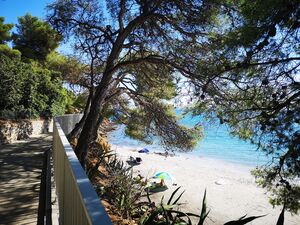 A sandy beach in the Var area, near Hyères