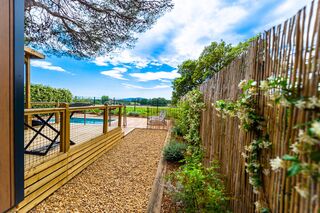 Premium mobile homes with private pool or jacuzzi at our campsite in the Var area, French Riviera-Côte d’Azur