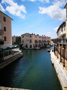 Visit Var Port-Grimaud